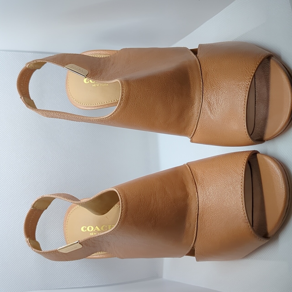 Women's shoes
